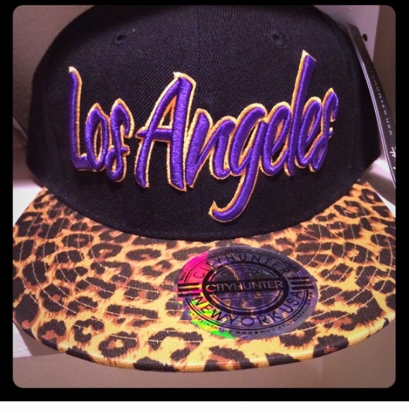 SnapBack Lakers Hat!