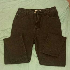 Black high wasted jeans