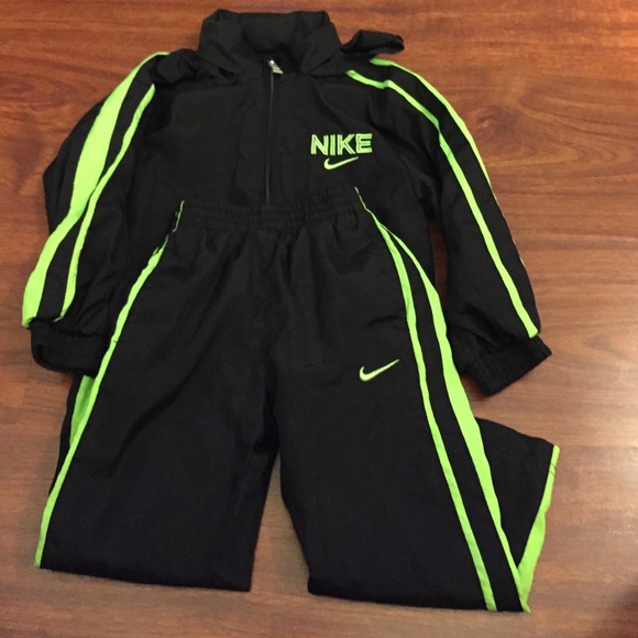 Toddler 2T Nike sweat suit