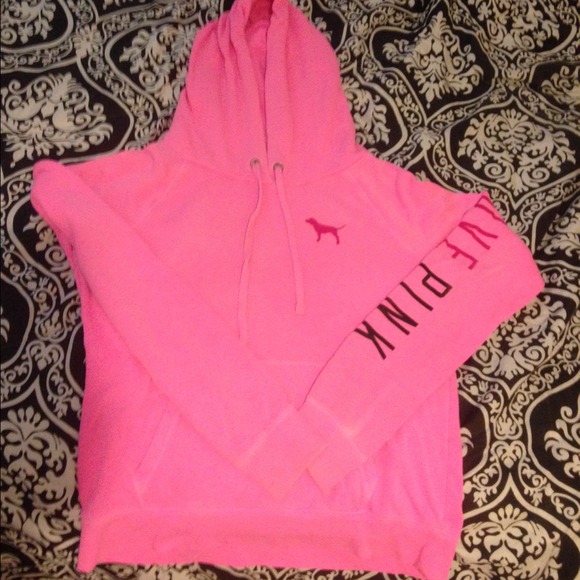 ⭕️REDUCED PRICE TODAY ONLY⭕️VS Love Pink hoodie