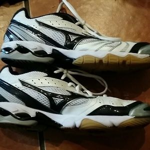 Mizuno Volleyball shoes