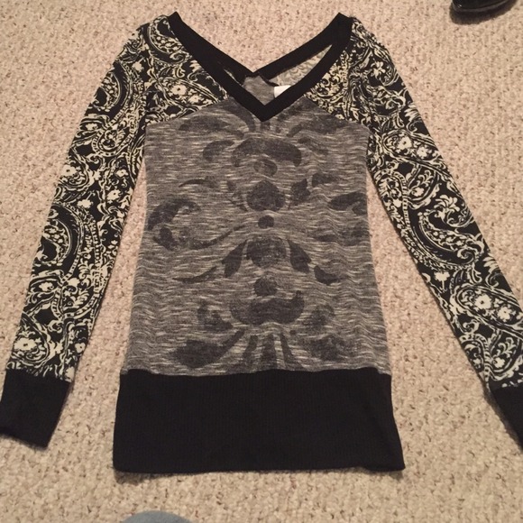 Daytrip V Neck Sweater