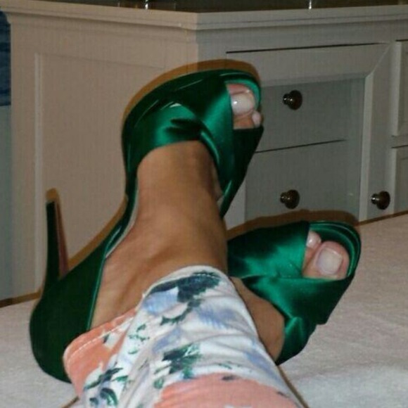 💥FINAL PRICE💥 Christian Louboutin - Picture 3 of 4