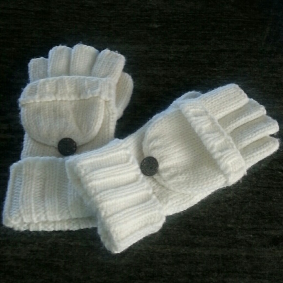 Cute gloves SALE🎉🎉