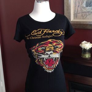 New Ed Hardy black t-shirt