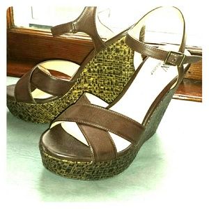 Worthington Wedges