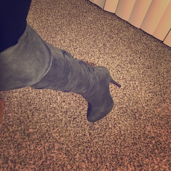 Boots - Grey suede boots💥💥 SALE!