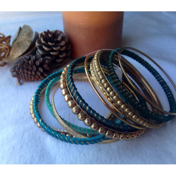 Pinecone Perfection - Picture 2 of 2