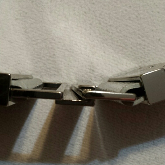 MICHAEL KORS Silver Belt OFFERS WELCOME - Picture 3 of 4