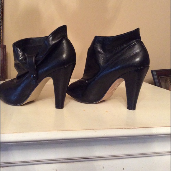 SOLD!!!!!! - Picture 3 of 4