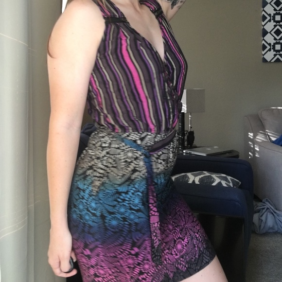 Colorful Patterned Dress - Picture 5 of 8