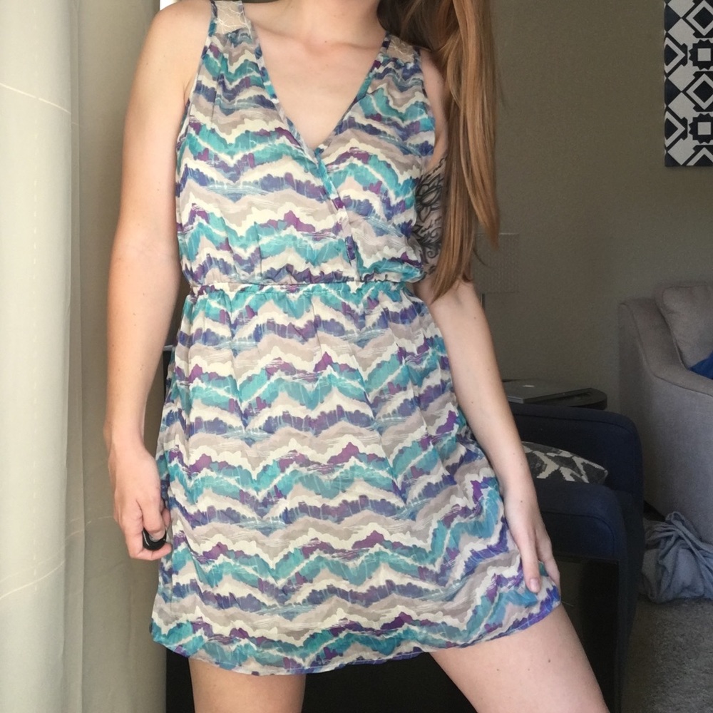 Lace Open Back Patterned Dress - Picture 3 of 7