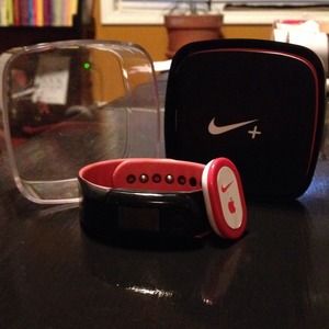 Nike Sportband! Black/Challenger Red!