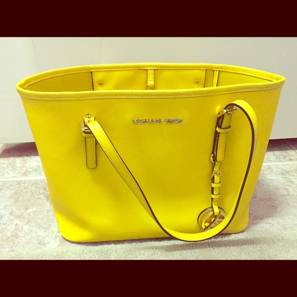 🔥Free Gift🔥Michael Kors small neverfull Bag