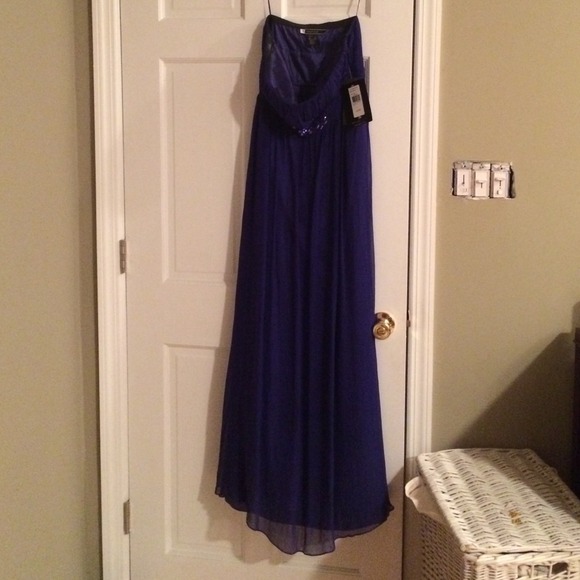 JS Boutique Dress - Picture 2 of 5