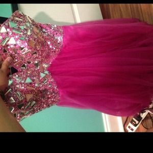 Short fuchsia formal