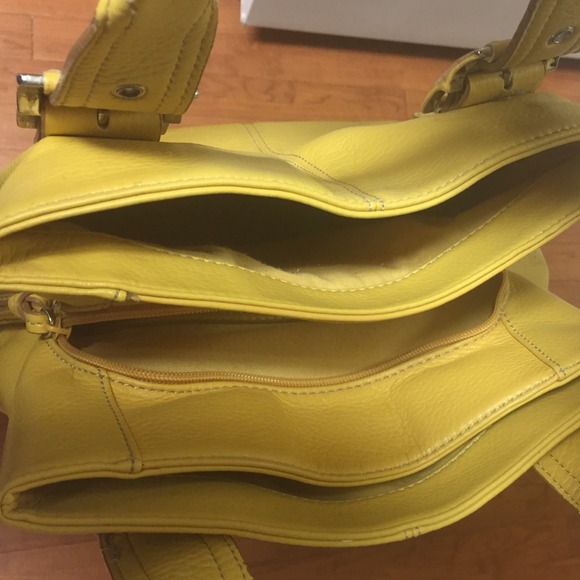 Purse - Picture 3 of 4