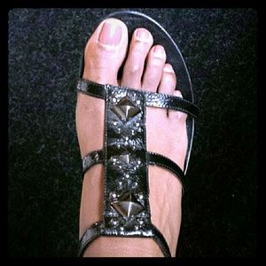 Kenneth C. Unlisted- 'Dancing in the rain' Sandals