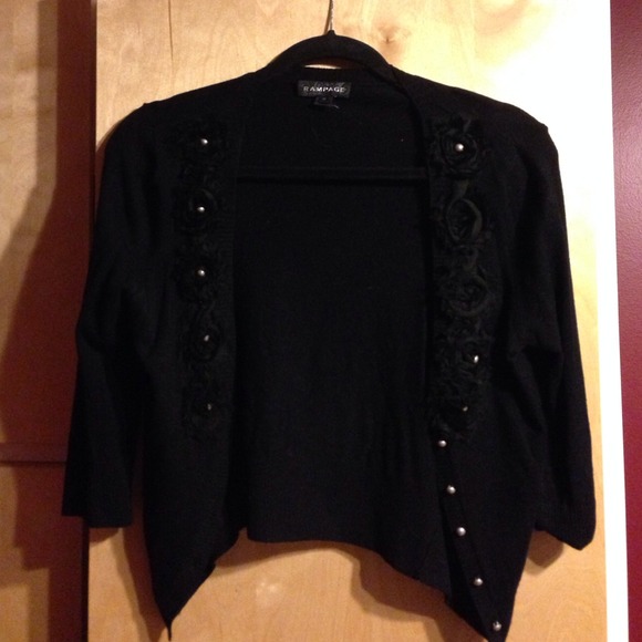 Black quarter-sleeve sweater - Picture 1 of 2