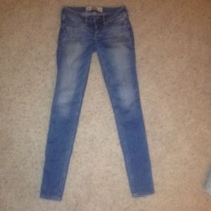 hollister jeans! *WORN TWICE*