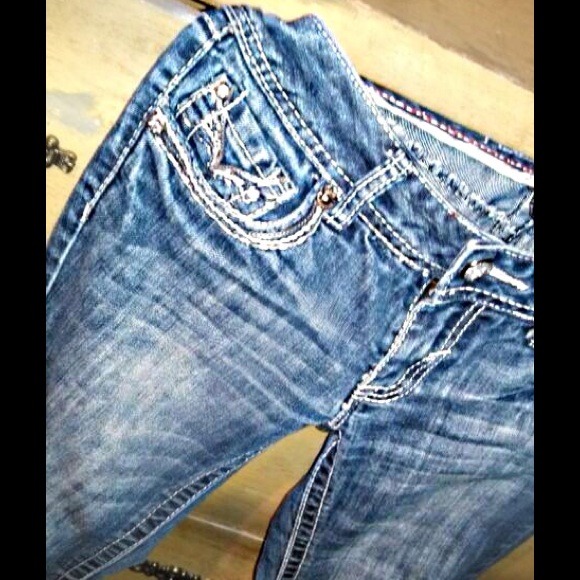 Amethyst jeans!