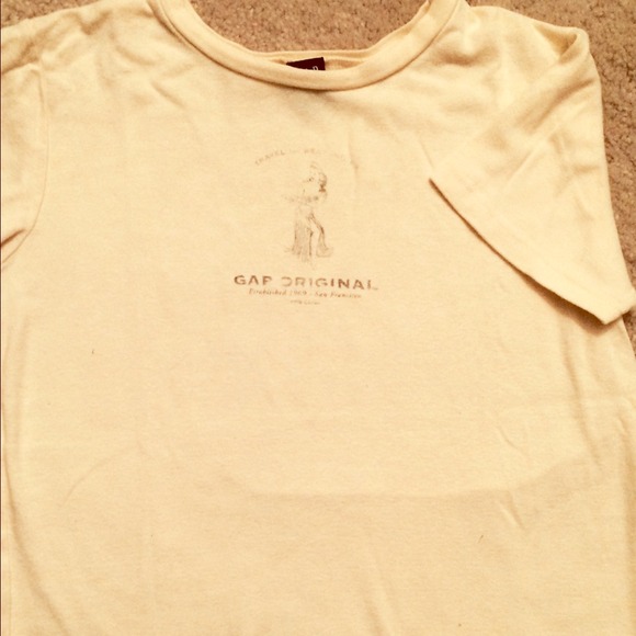 Gap T-shirt