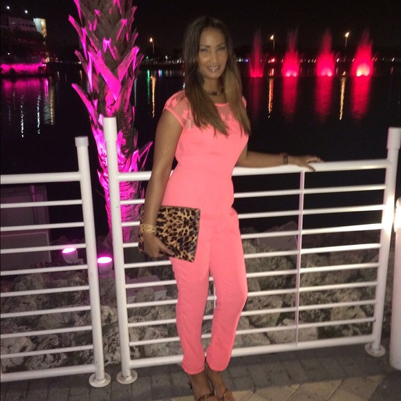 🌸🌻Coral Romper 🌻🌸