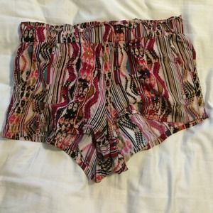 Brandy Melville dube tribal print shorts