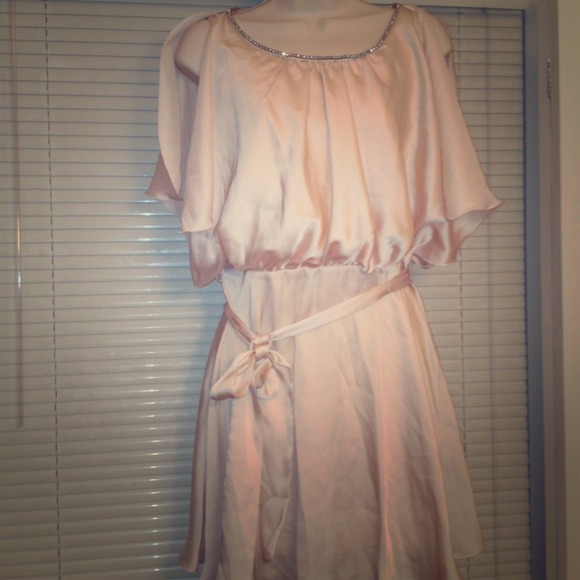 Peach Flutter Dress - Picture 1 of 4