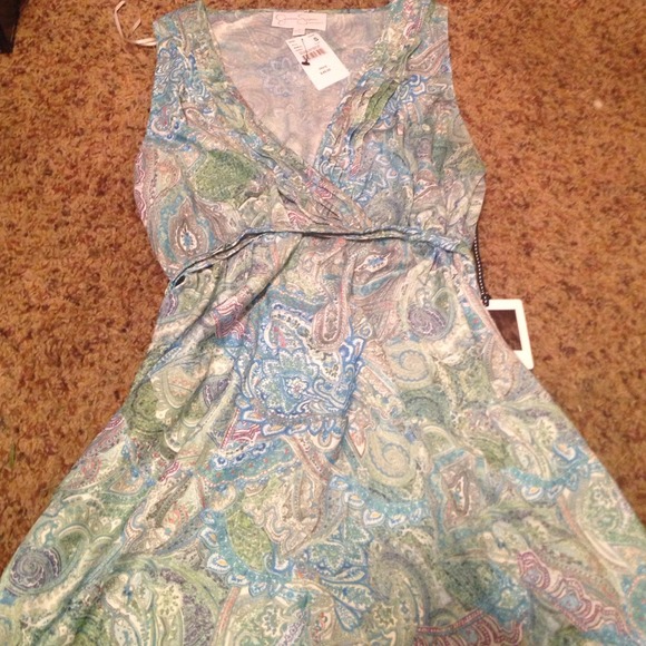 Short dress or long shirt with a paisley print.
