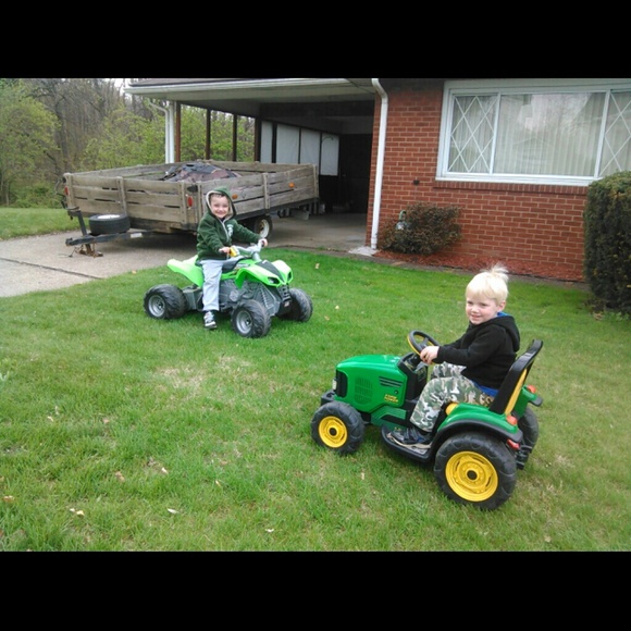 <3 ~MEET YOUR SELLER!! ~ <3 - Picture 4 of 4