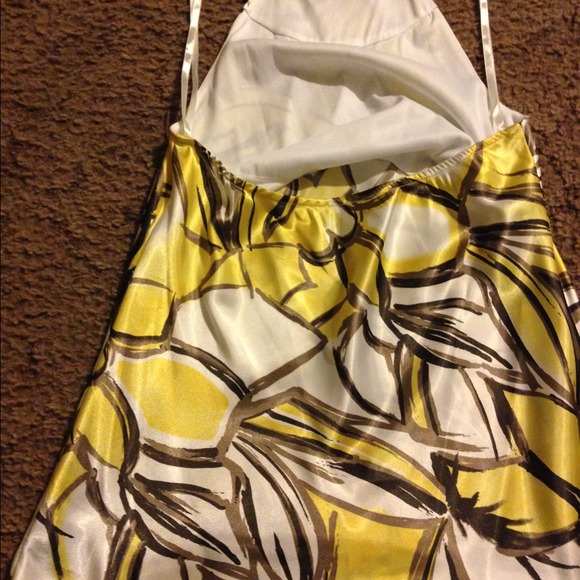 Yellow shirt - Picture 3 of 3