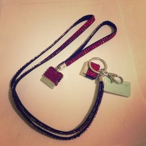 Phone attachment lanyard for iPhone 4/4s