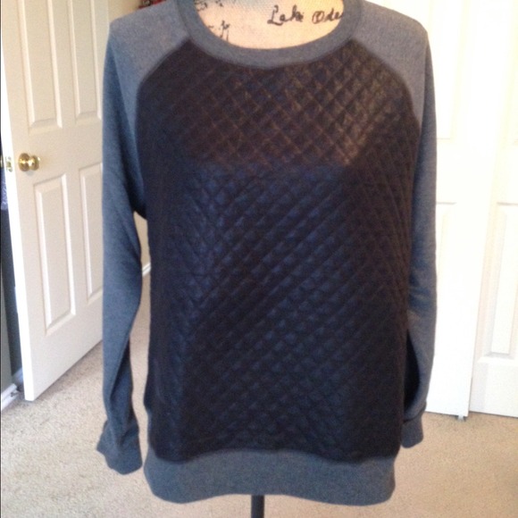 Calvin Klein Tops - Calvin Klein Performance Sweatshirt quick dry