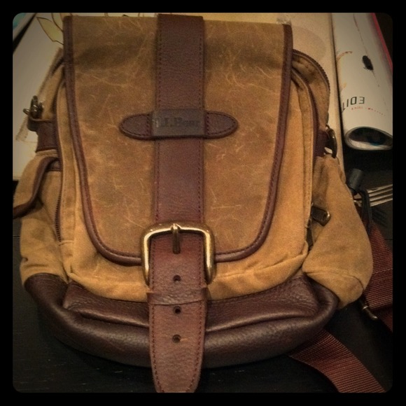 L.L. Bean Handbags - LLBean cross body bag