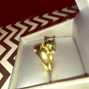 BCBG Max Azria Goldtone 2 Headed Tiger Ring