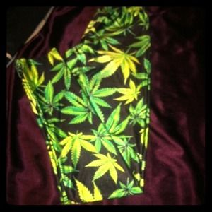 Pot leaf leggings