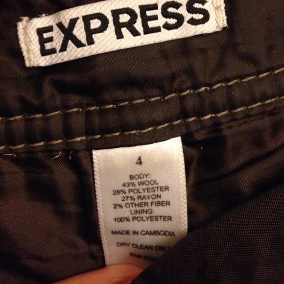 Express Shorts - Picture 3 of 3