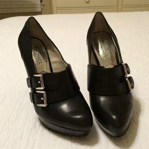 Michael Kors High-Heeled Pump