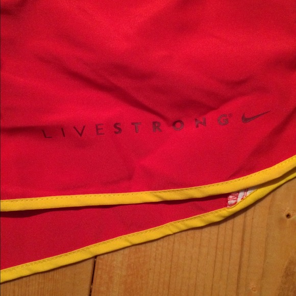 Nike dri fit shorts - Picture 2 of 3