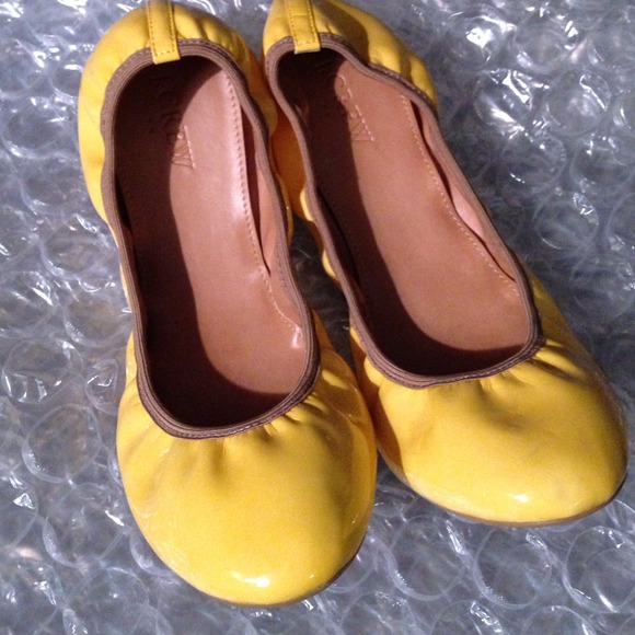 *new* J. Crew yellow patent leather ballet flats