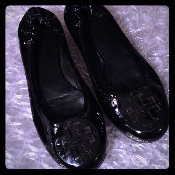 Tory Burch black patent Reva