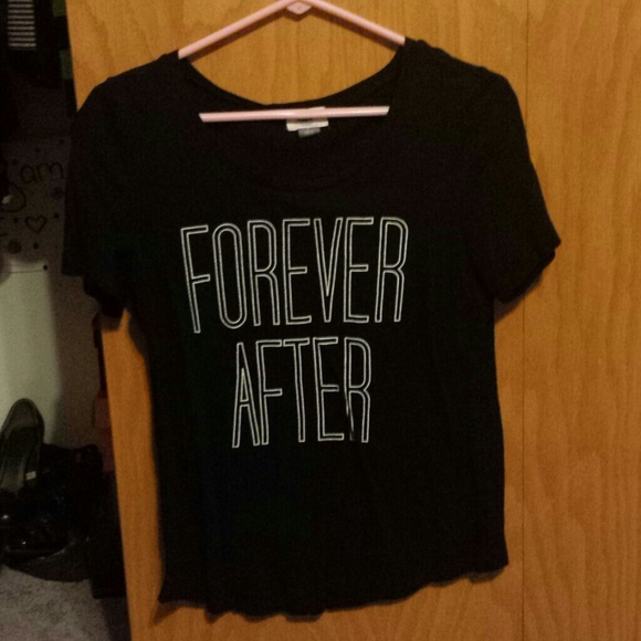 Black t-shirt