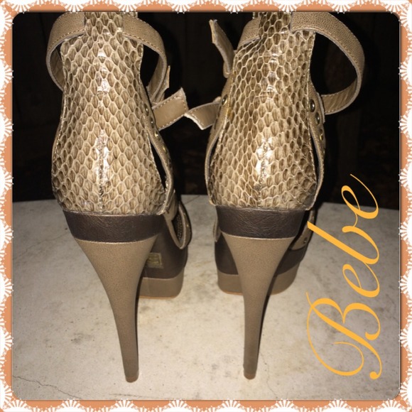 🎉SOLD🎉 - Picture 3 of 4