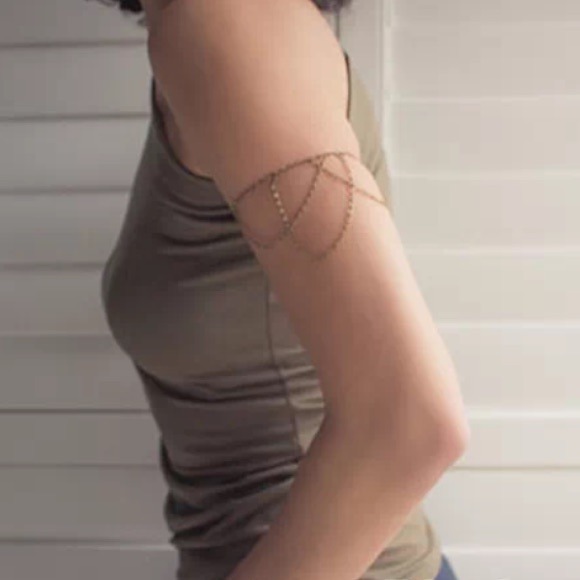Jewelry - Bronze color arm harness bracelet