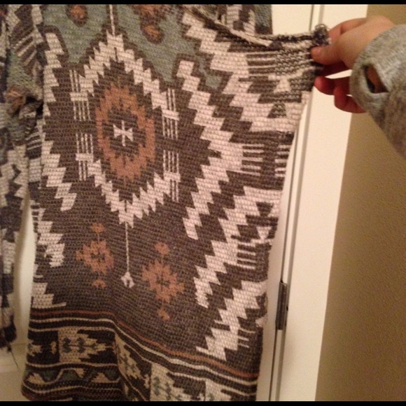 Aztec flowy cardigan - Picture 2 of 4