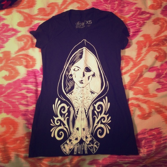 NWOT Fatal t shirt