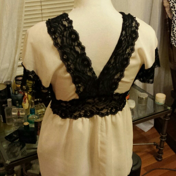 Blouse - Picture 2 of 2