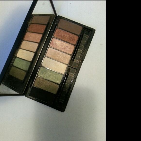 [SOLD] $16pypl+FREE S&H: Kat Von D palette