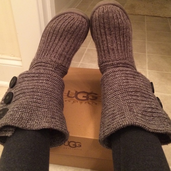 Grey Classic Cardy UGGS